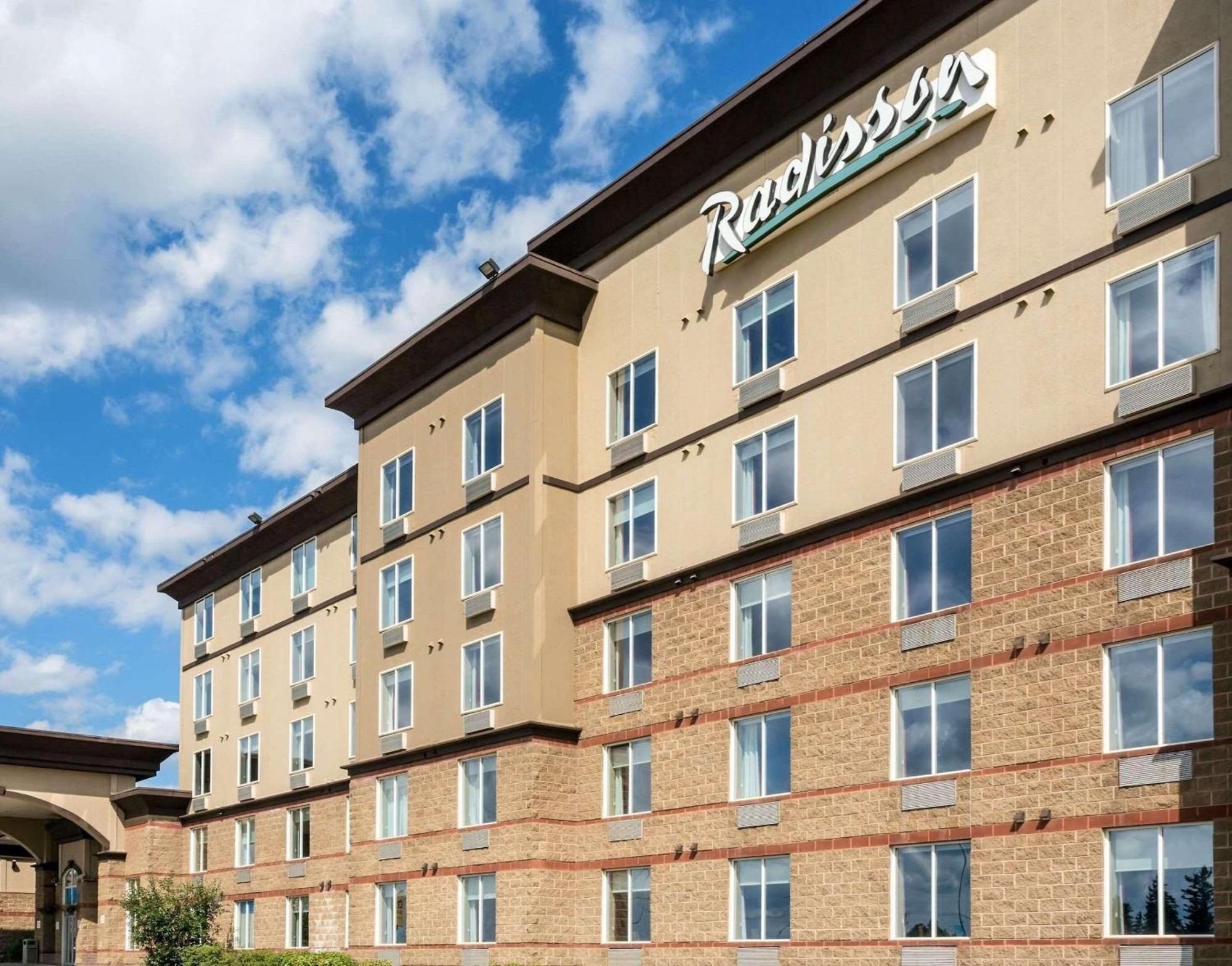 Radisson Hotel & Suites Fort Mcmurray Kültér fotó