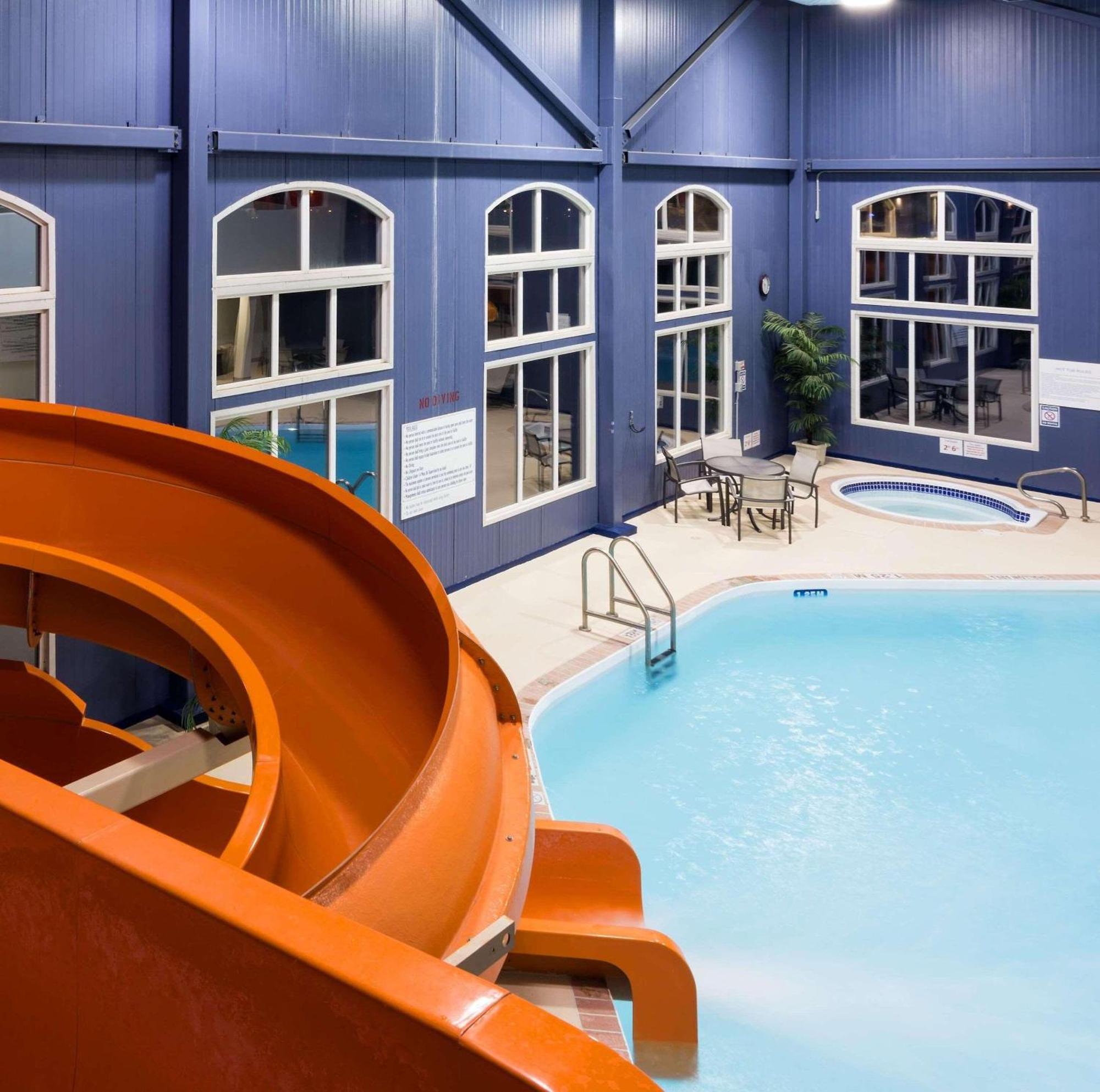 Radisson Hotel & Suites Fort Mcmurray Kültér fotó