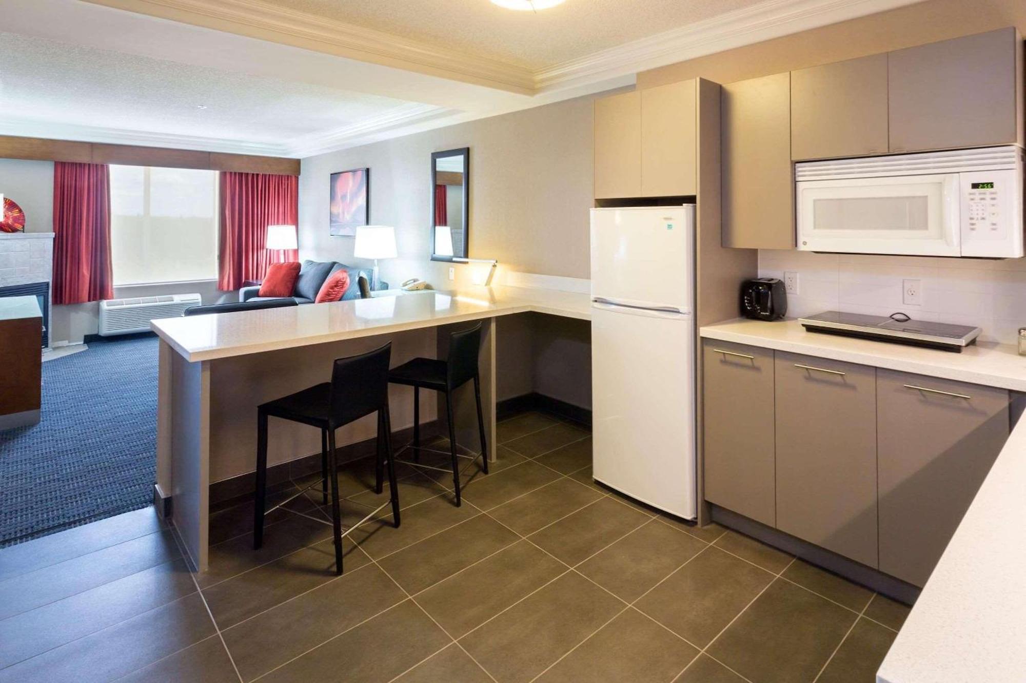 Radisson Hotel & Suites Fort Mcmurray Kültér fotó