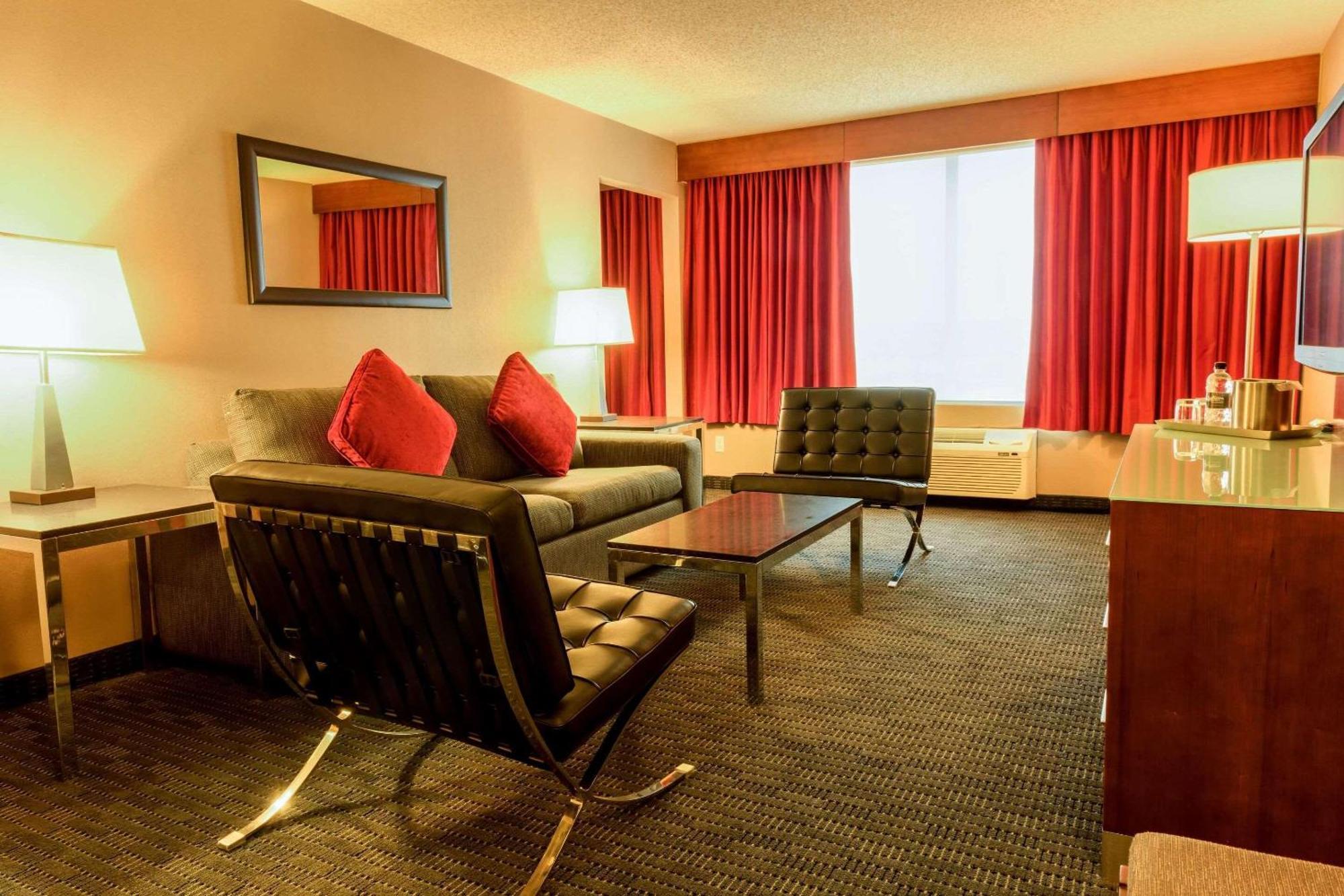 Radisson Hotel & Suites Fort Mcmurray Kültér fotó