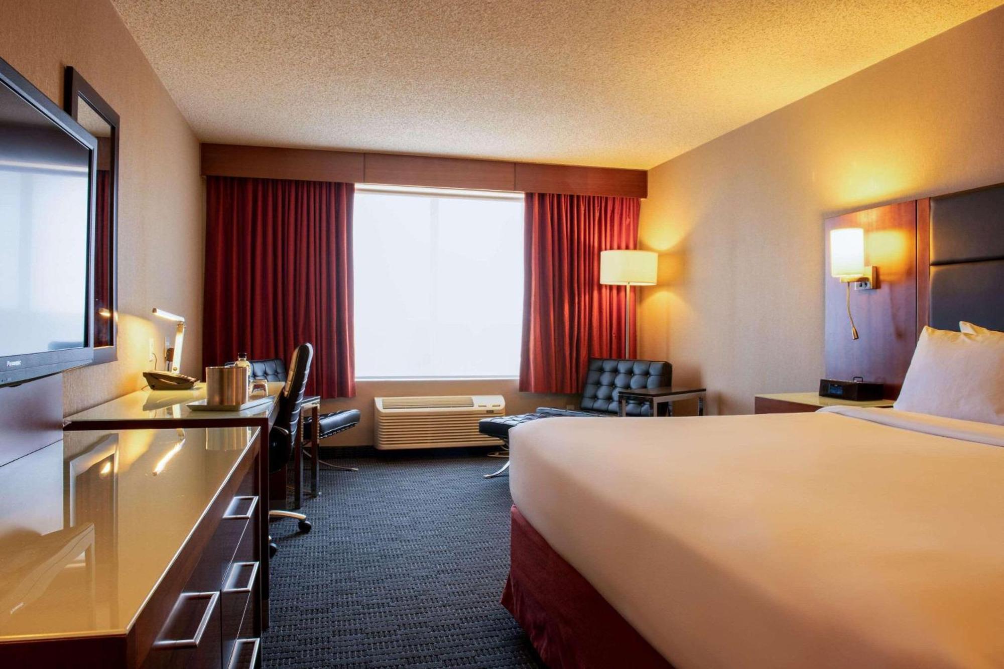Radisson Hotel & Suites Fort Mcmurray Kültér fotó